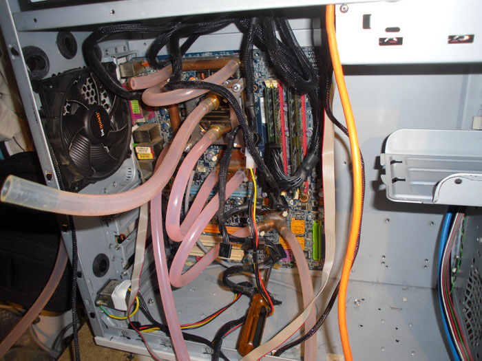 corvintaurus_amd_phenom_x4_955_abschliessende_bilder_04.jpg