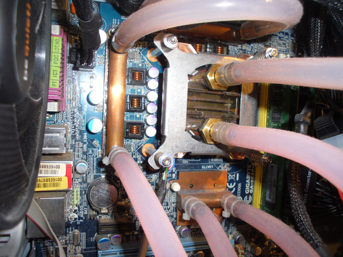 corvintaurus_amd_phenom_x4_955_abschliessende_bilder_05.jpg