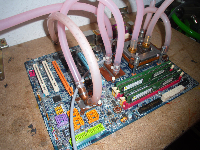 corvintaurus_amd_phenom_x4_955_abschliessende_bilder_06.jpg