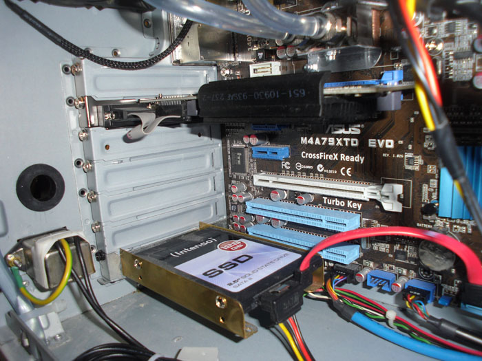 corvintaurus_amd_phenom_x4_955_abschliessende_bilder_11.jpg