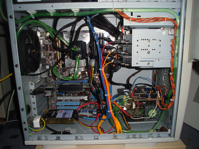 corvintaurus_amd_phenom_x4_955_abschliessende_bilder_16.jpg