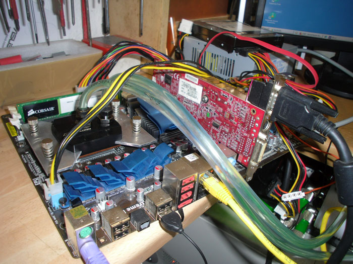 corvintaurus_amd_phenom_x4_955_cpu_kuehler_ver_01_11