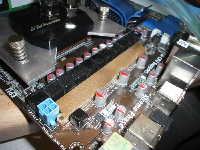 corvintaurus_amd_phenom_x4_955_chipsatz_kuehler_05