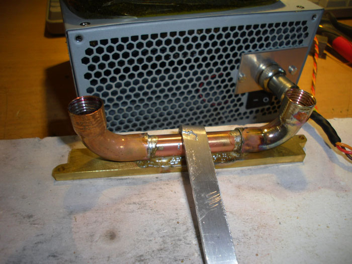 corvintaurus_amd_phenom_x4_955_chipsatz_kuehler_08