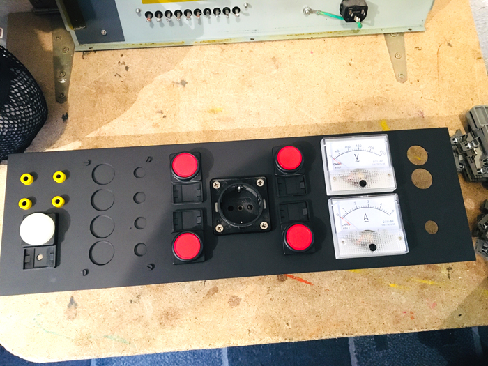 werkstatt3/trenn_stelltrafo_version_6/corvintaurus_stell_trenntrafo_version_6_31.jpg